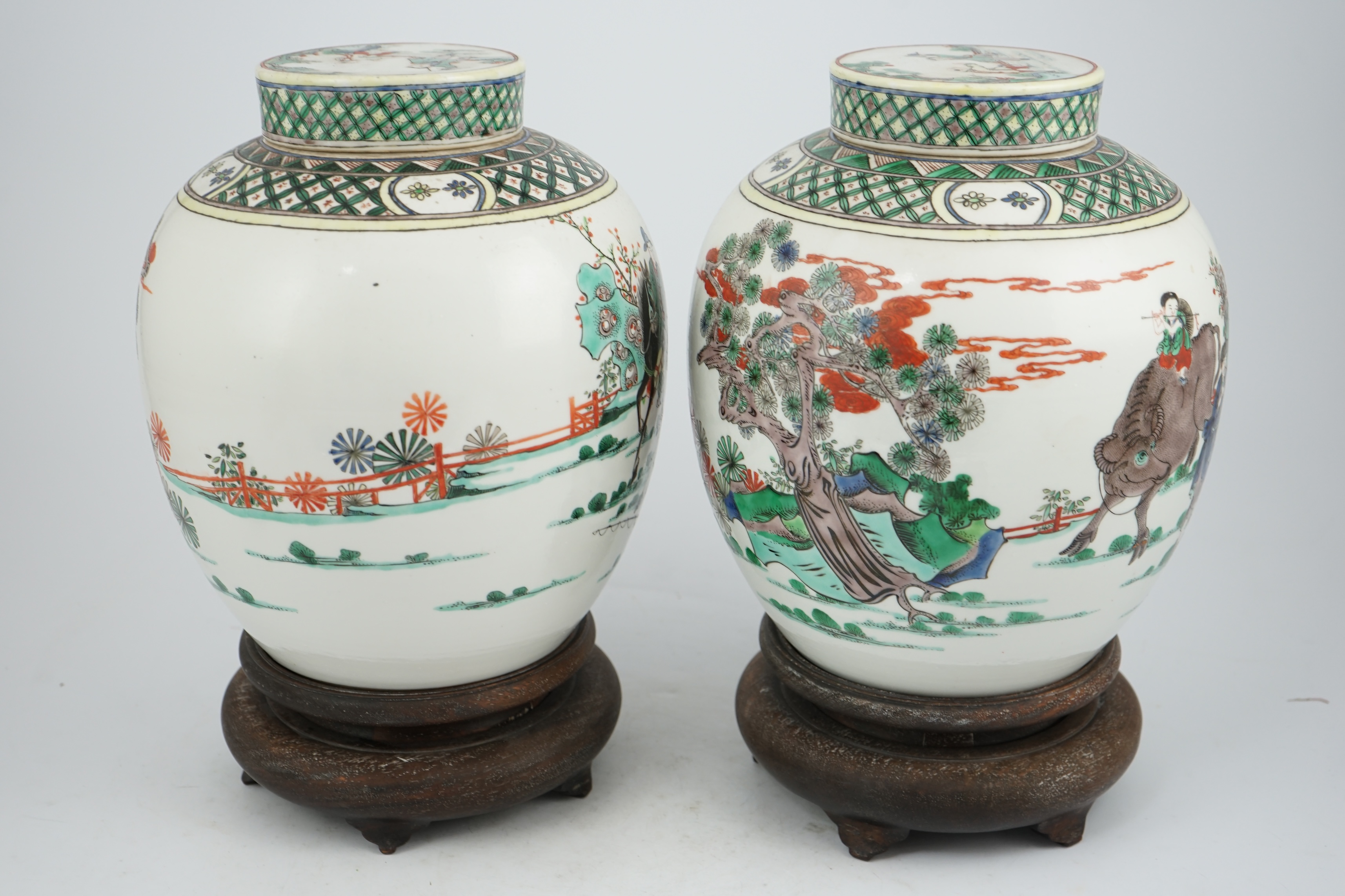 A pair of large Chinese famille verte globular jars and covers, early 20th century